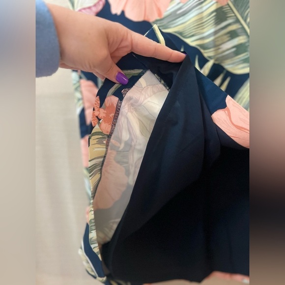 ⚫️ BOGO Ann Taylor tropical summer side slit skirt size 6 - Picture 5 of 9